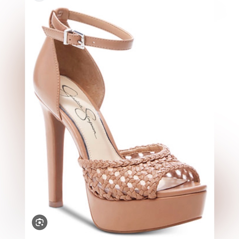 Jessica Simpson
Beeya Two-Piece Platform Sandals